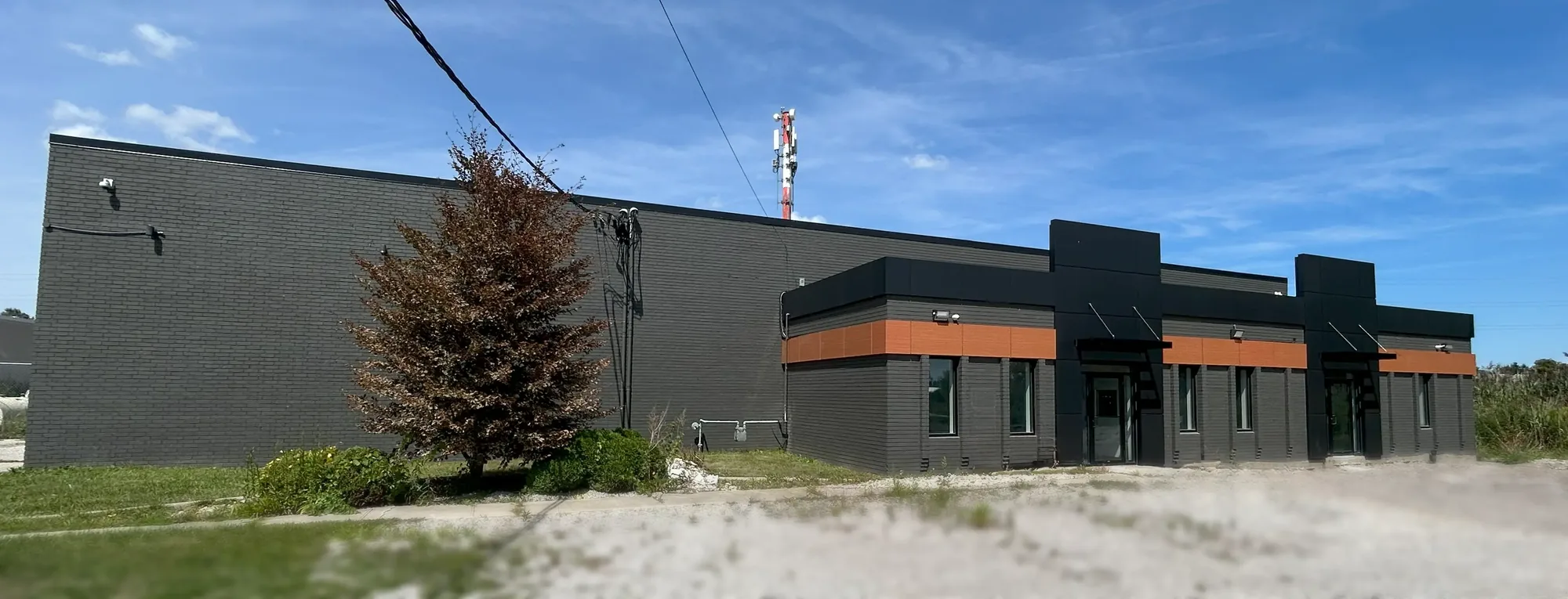 4850 North Service Rd East